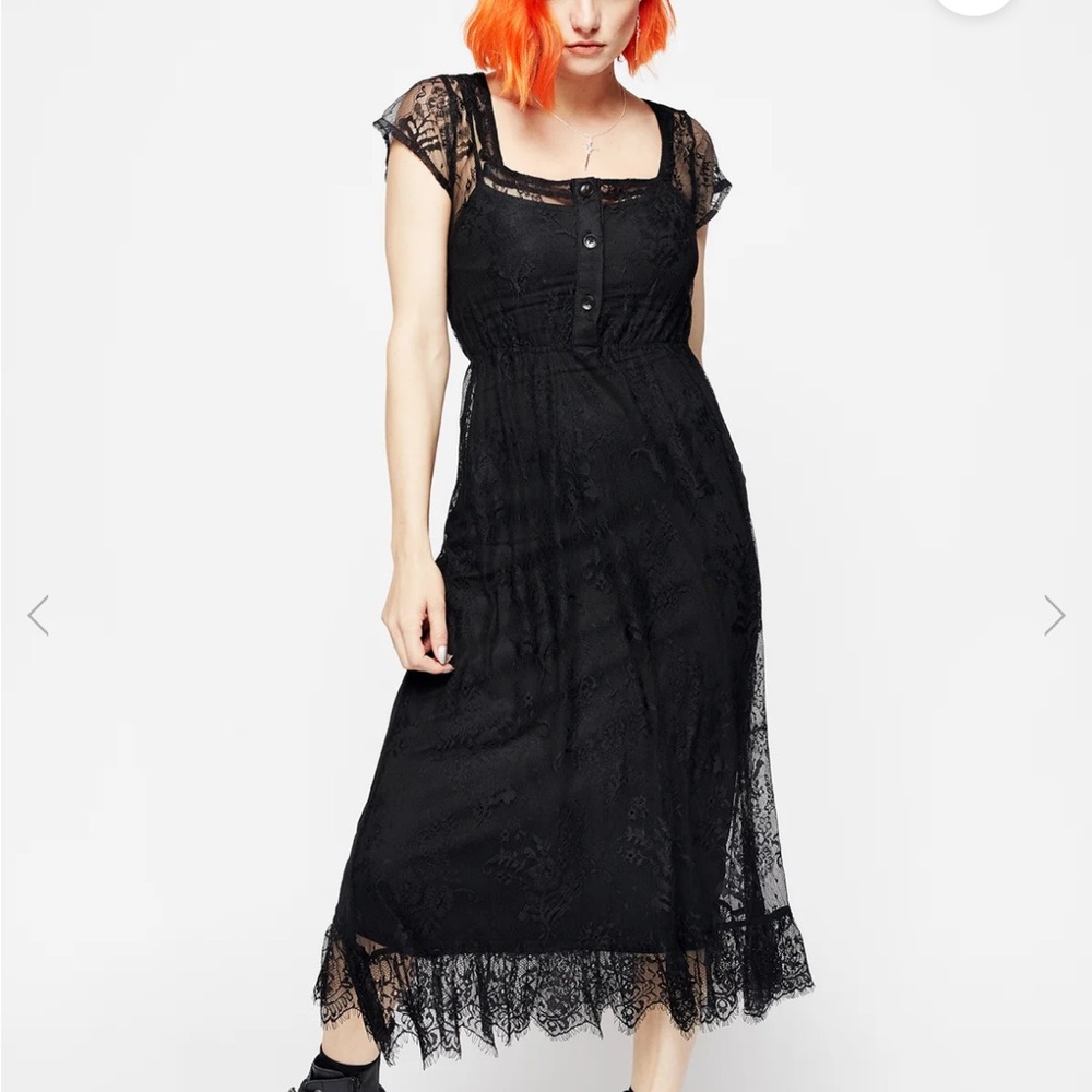 Disturbia lace dress